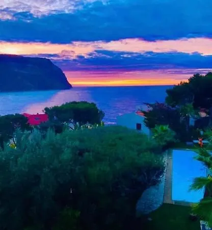 Astoria Maison D Hotes Studio Vue Mer Avec Piscine * Cassis